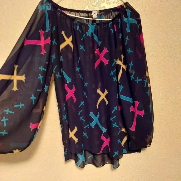 R.Rouge women’s top size medium - Picture 7 of 8